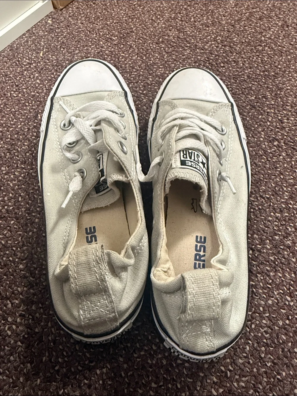 Converse all star low top shoe women’s size 6